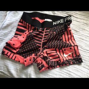 Nike pro spandex🧡🖤